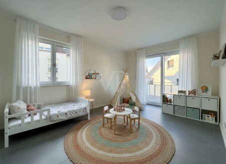 Neuwertiges Haus-in-Haus mit drei Terrassen in S-Bahn-Nähe - Foto 3