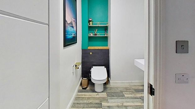 2 bedroom flat to rent - Photo 1