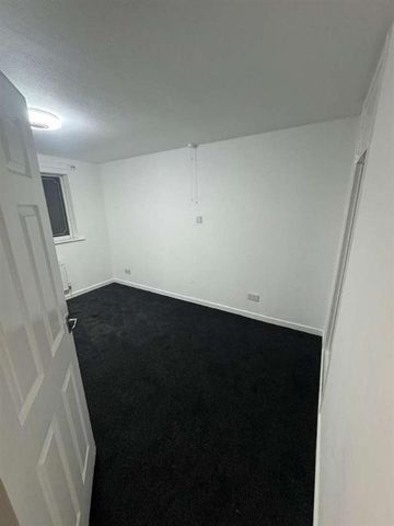 Fairlawn Way, Willenhall, WV12 - Photo 3