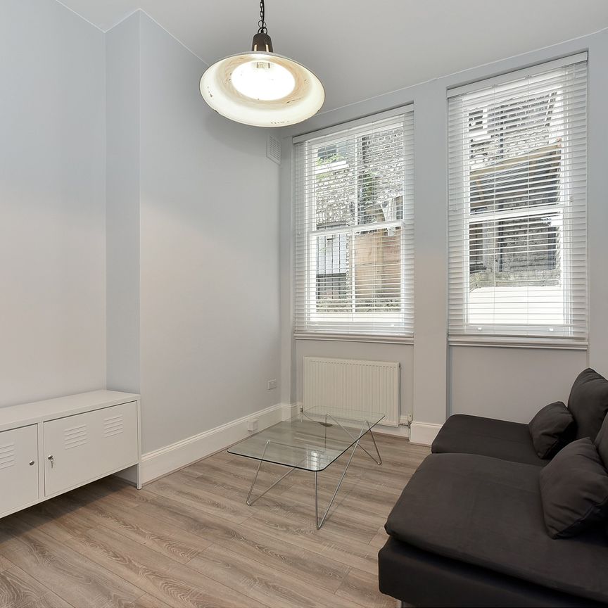 Hurlingham Mansions, New Kings Road, London, SW6 - Photo 1