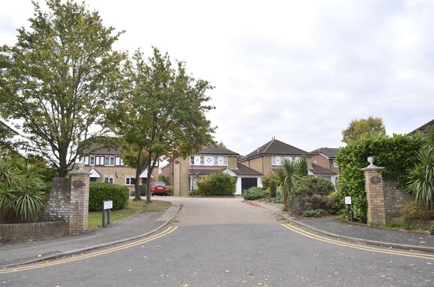 Hatfield Close, Sutton, SM2 - Photo 1