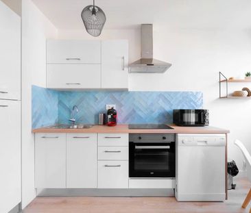 Location Appartement 2 pièces 40m² MARSEILLE 1er - Photo 6