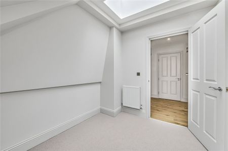 Allfarthing Lane, London, SW18 - Photo 2