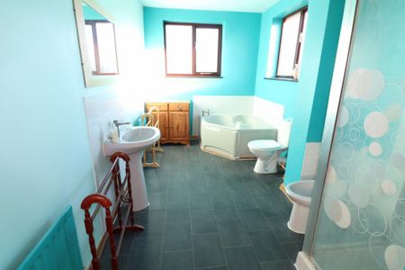 3 bedroom semi-detached house to rent - Photo 4