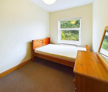 4 bedroom terraced house to rent - Photo 3