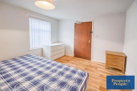 49b Rugby Avenue, Belfast, BT7 1RD - Photo 4