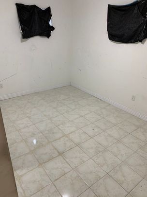 For Lease - 147 Cairncross Crescent, Markham, Ontario - Photo 1