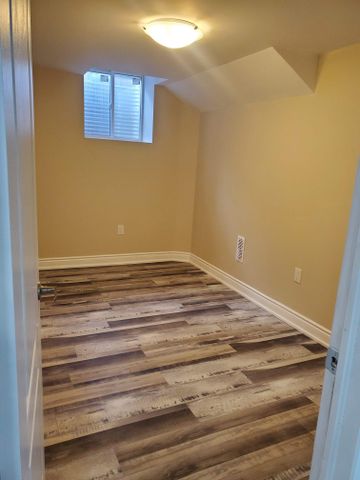 For Lease - 1512 LEGER Way, Milton, Ontario - Photo 5