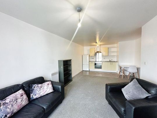 2 bedroom flat to rent - Photo 1