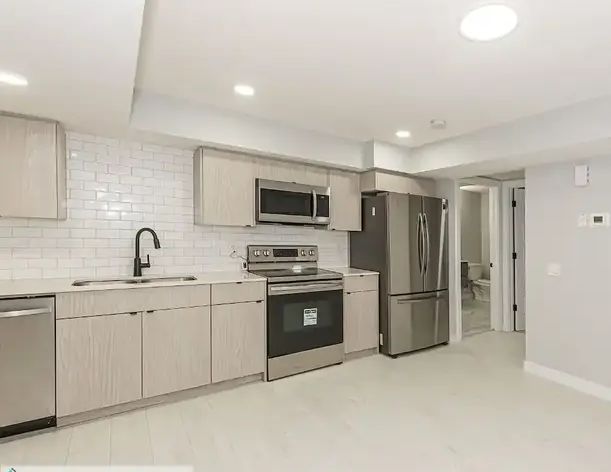 AIR-CONDITIONED & COZY ONE-BEDROOM BASEMENT SUITE | Edmonton - Photo 1