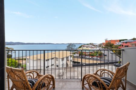 7/20 Hampden Road, 7004, Battery Point - Photo 2