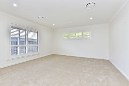 Contemporary and Inviting - Photo 3