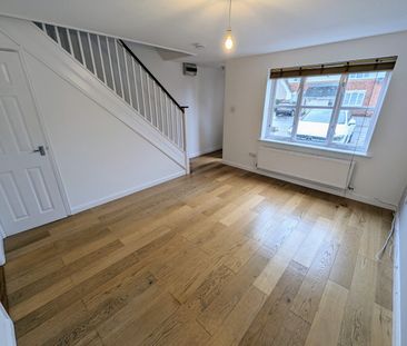 A 2 Bedroom Terraced - Photo 4