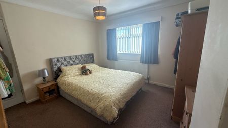 Manor Road, Rotherham, Brinsworth - Photo 5