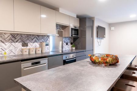 5 bedroom flat to rent - Photo 5