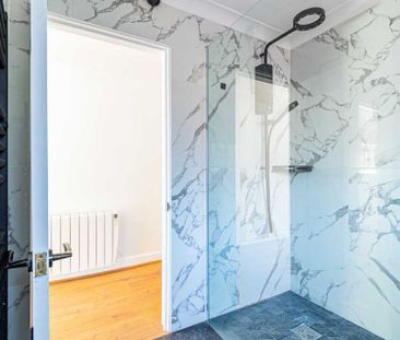 2 bed Flat for rent - Photo 6