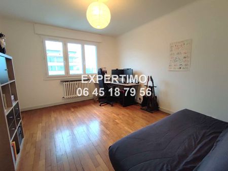 APPARTEMENT RENOVE EN ETAGE ELEVE + BALCON LOGGIA CAVE ET GARAGE - Photo 3