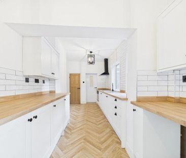 1 bedroom flat to rent - Photo 6