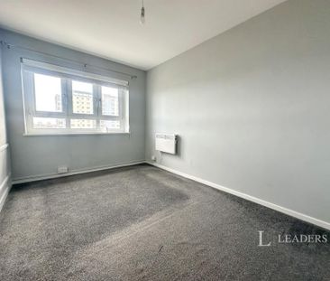 1 bedroom apartment to rent South Street, Gosport, Hampshire, PO12 - Photo 6