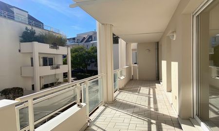 Location Appartement 3 pièces 71m² - Photo 5