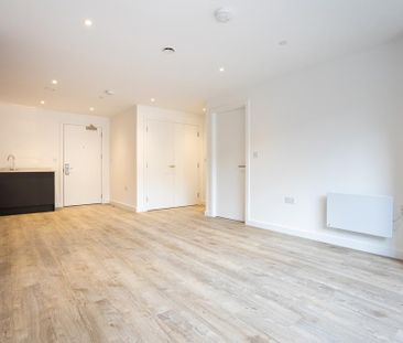 2 bedroom flat to rent - Photo 3