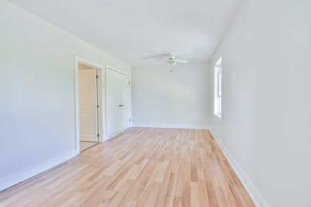 For Lease - 280 Bells Lane Unit# 1, Innisfil, Ontario - Photo 3