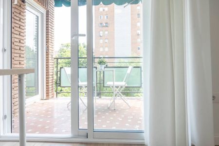 Avinguda de la Plata, Valencia, Valencian Community 46004 - Photo 4