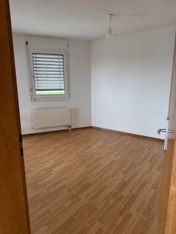 Spacieux 3.5p avec balcon et cheminée à louer à Crissier - Photo 5