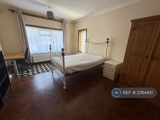 5 bedroom detached house to rent - Photo 1