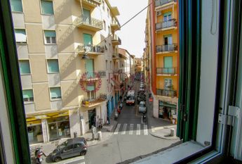 Appartamento in Affitto a Livorno