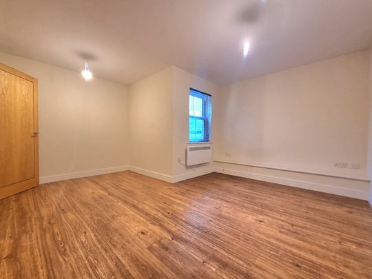 1 Bed Flat, Beacon Road, SE13 - Photo 1