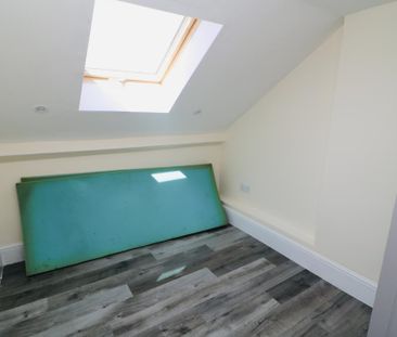 6 bedroom semi-detached house to rent - Photo 5