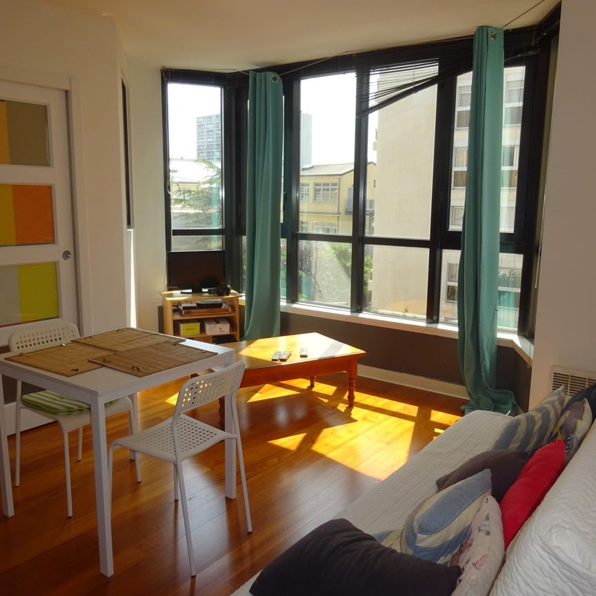 Location Appartement 2 pièces 41m² COURBEVOIE 92400 - Photo 1