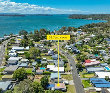 Relaxed Lakeside Living in a Peaceful Setting - Photo 4