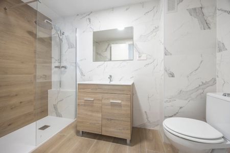 Avinguda de la Plata, Valencia, Valencian Community 46004 - Photo 4