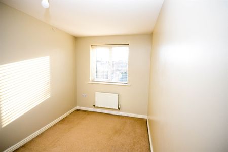 2 bed semi-detached house to rent in Montrose Crescent, Hebburn, NE31 - Photo 2