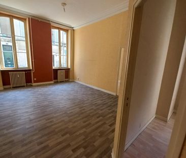 Appartement T3 en plein centre ville de Nevers - Photo 2