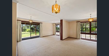 ELECTRICITY INCLUDED - Nestled among vineyards in the scenic McLaren Flat region - Photo 3