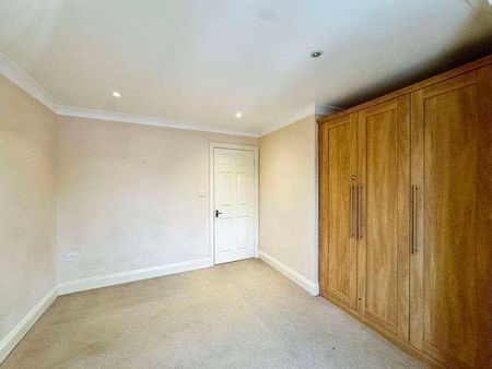 Drayton Road, Borehamwood, WD6 - Photo 2