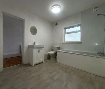 3 bedroom semi-detached house to rent - Photo 6