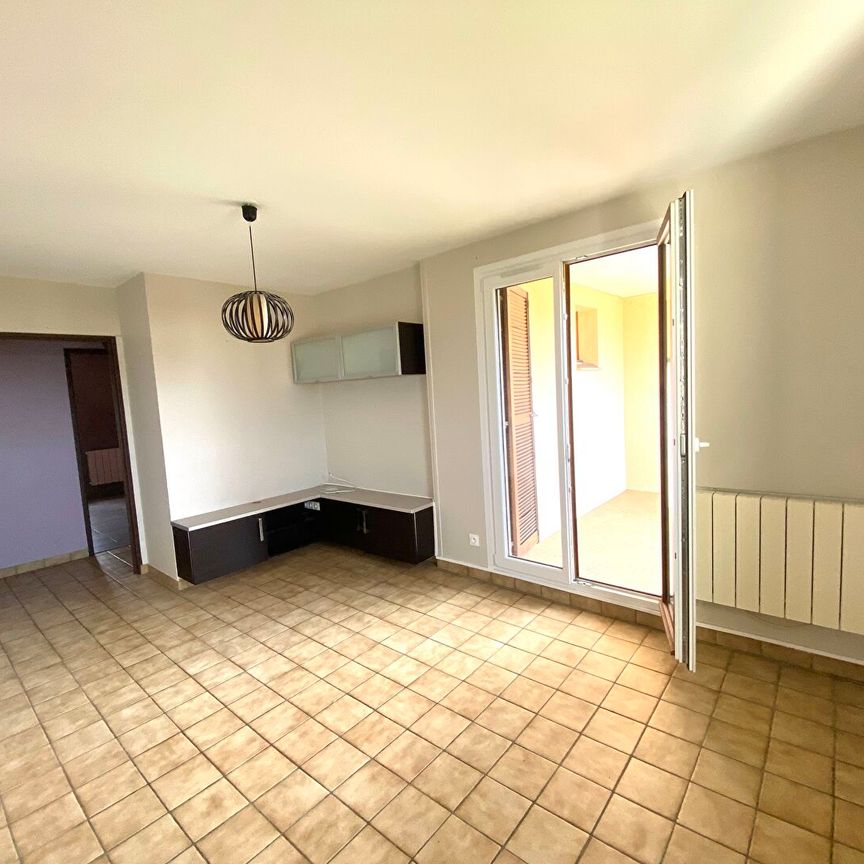 Location Appartement 3 pièces 73m² - Photo 1