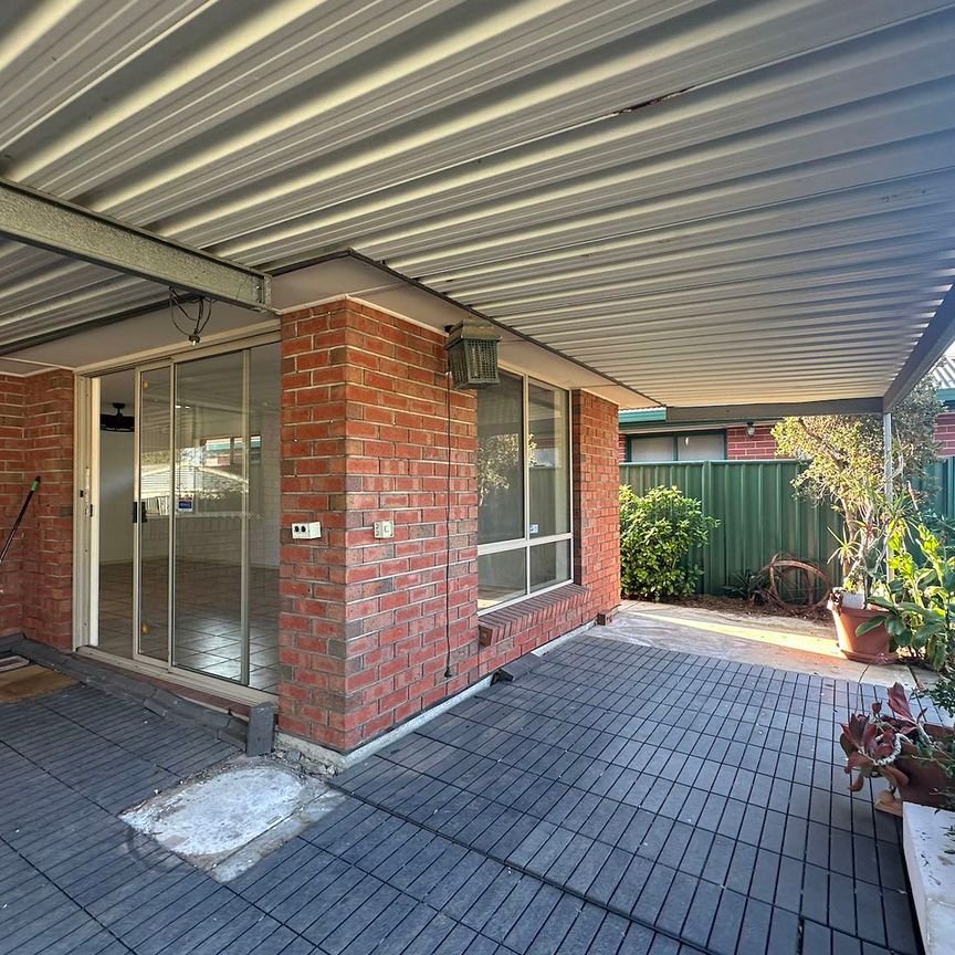 21 Burdekin Avenue, - Photo 1