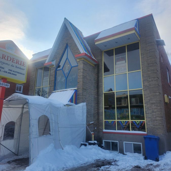 Appartement d’une chambre rénové, semi-meublé. - Photo 1