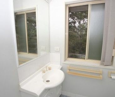 Quiet 3 bedroom townhouse - Photo 4