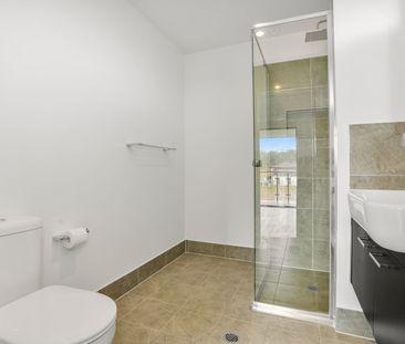 Young Luxury Home - Photo 6