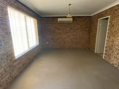 Unit - 2 Bedroom - Photo 2