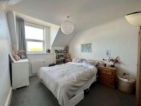 East Street, Newquay, TR7 - Photo 2