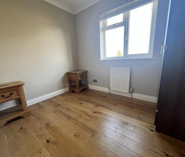 4 bedroom detached house to rent - Photo 4