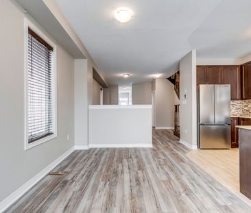 For Lease - 518 Coach Drive Unit# Main/2nd, Mississauga, Ontario - Photo 3