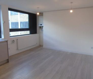 Lovell House, St Nicholas Street - Photo 3